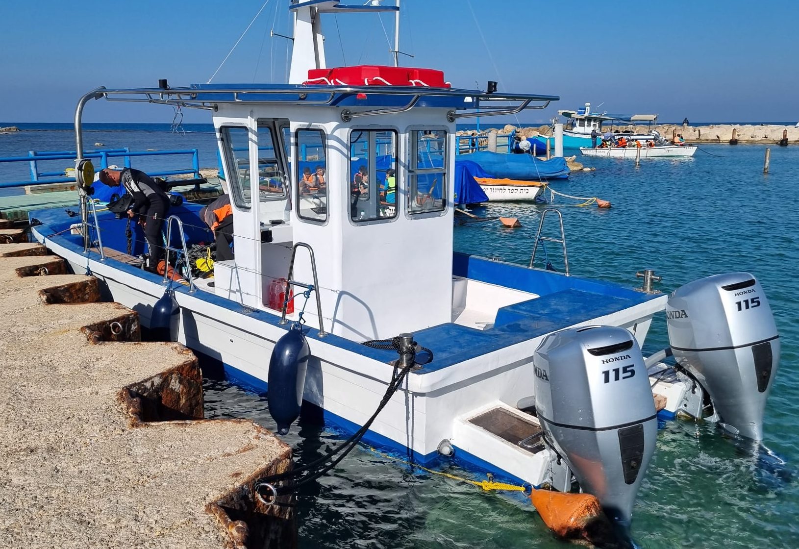 Catamaran powerboat